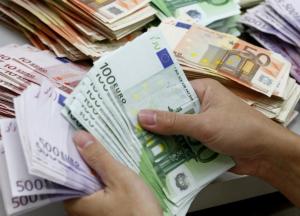 В Борисполе разоблачили украинку, которая пыталась незаконно провезти 1,4 млн гривен