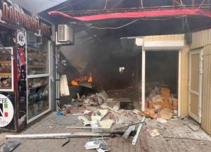 Росіяни вдарили дронами по ринку у Нікополі: 5 загиблих, 19 поранених (фото)