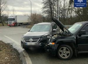Под Киевом рекордно пьяный водитель устроил ДТП, вылетев на встречку