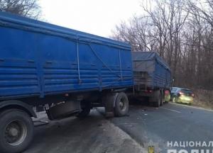 В ДТП на Харьковщине погибли четыре человека