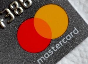 Mastercard прекратит выпуск карт с магнитной полосой