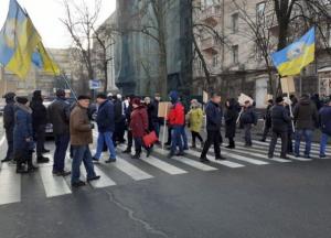 Протестующие против открытия рынка земли снова перекрыли центр Киева (фото)