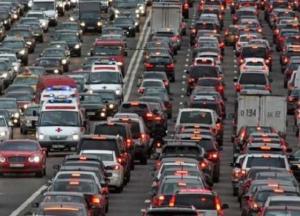 Киев сковали утренние пробки (карта)