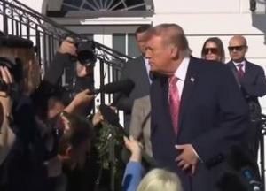 Трамп про війну в Україні: стриманість Росії, переговори з Путіним та критика Зеленського