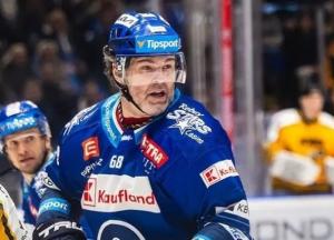 Найстаршим автором голу став у професійному хокеї чех Яромір Ягр (відео)