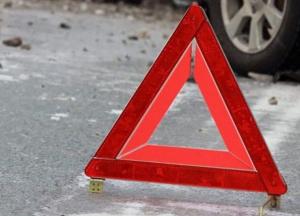 Во Львовской области автомобиль въехал в дом, четверо пострадавших