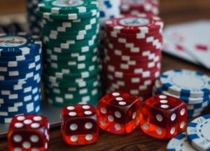 Стіл і рестіл у покері