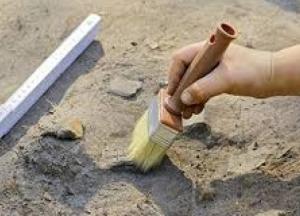 Ученые обнаружили редкое захоронение "воина", которому 2000 лет