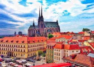 В Минздраве обновили список стран "красной" зоны