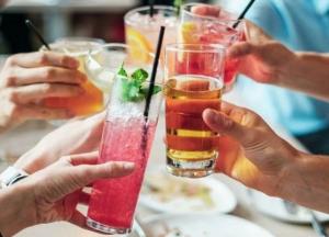 Вызывают серьезные заболевания: какие популярные напитки в Украине опасны