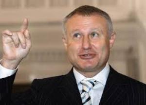 Купил внедорожник после сделки с Суркисом: прокурор ГПУ «попался» на взятке