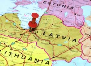 Страны Балтии высылают российских дипломатов