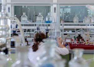 Ученые нашли способ быстро получать алмазы из нефти