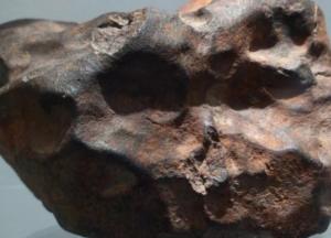 Впервые ученые обнаружили молекулу внеземного белка в метеорите