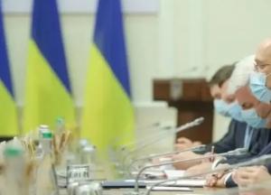 Кабмин сделал ряд кадровых перестановок