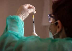Украина получит более полумиллиона доз вакцин от стран ЕС