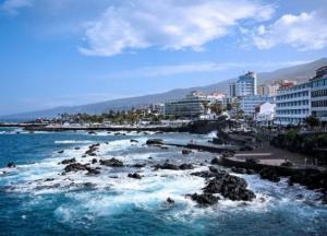 Тенерифе закрывает границу для туристов из-за COVID