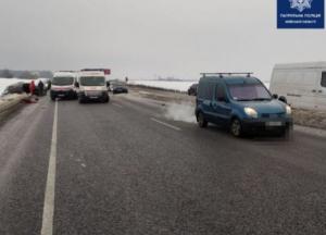 Под Киевом произошло массовое ДТП: есть погибшие (фото)