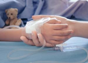 Масове отруєння у дитячому таборі на Львівщині: кількість госпіталізованих зростає (відео)