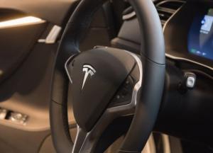Tesla отзовет более 26 000 электрокаров из-за проблем с обогревом лобового стекла