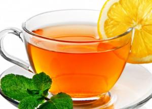 Врачи рассказали о вреде чая на пустой желудок