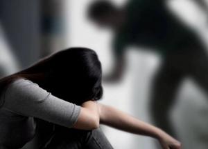 Сломал нос, услышав отказ: в Одессе мужчина изнасиловал двоюродную сестру