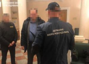Погоревший на 2,5 млн грн взятки чиновник секретариата Кабмина арестован