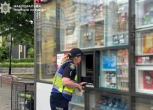 Ювенальні поліцейські Києва посилили контроль за продажем алкоголю та тютюну неповнолітнім