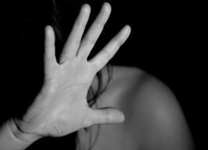 На Донбассе выявлено восемь случаев сексуального насилия со стороны военных