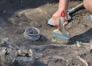 Древнее захоронение с останками детей обнаружили ученые