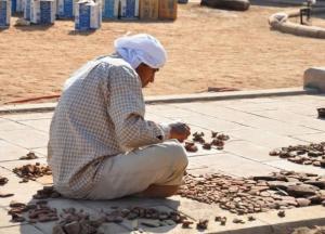 Археологи обнаружили загадочные фигурки в древнем захоронении