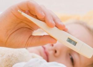 Медики рассказали, как нельзя «лечить» большую температуру