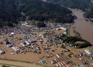 Жертвами тайфуна в Японии стали уже 40 человек