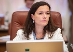 Глава Минздрава рассказала о запасе защитных масок в Украине