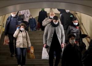 Киев усиливает контроль масочного режима в метро