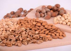 Диетологи назвали самые полезные виды орехов