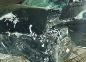 В Одессе автомойщик угнал авто и разбился