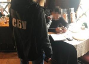 СБУ задержала на взятке чиновника Житомирской ОГА