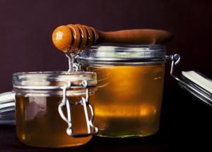 Диетолог рассказал о вреде меда