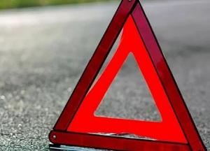 На Прикарпатье столкнулись бус и легковушка: трое погибших