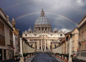 Коронавирус добрался до Ватикана