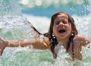 Врач рассказала, чем грозит глотание морской воды