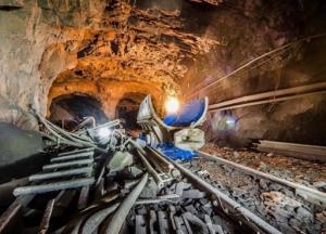 На Луганщине произошел обвал на шахте: под завалами люди