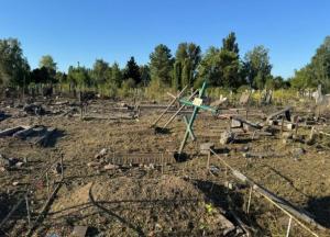 Країна некромантів та некрофілів атакувала Черкаси ракетами зі шрапнеллю, влучили навіть у цвинтар (фото)