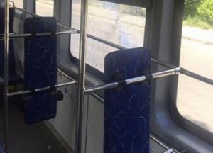 В Виннице обстреляли трамвай: пассажир получил травму головы (фото)