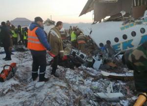 В Казахстане разбился пассажирский самолет, много жертв (фото, видео) 