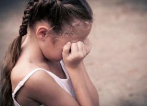 На Львовщине мужчину приговорили к 10 годам тюрьмы за изнасилование своей 5-летней дочери