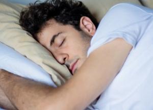 Медики раскрыли простой способ заснуть за считанные минуты в любой ситуации