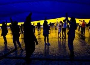 В Киеве на Марш защитников на День независимости вышли тысячи людей