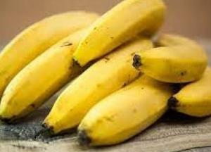 Медики рассказали о побочном эффекте чрезмерного употребления бананов